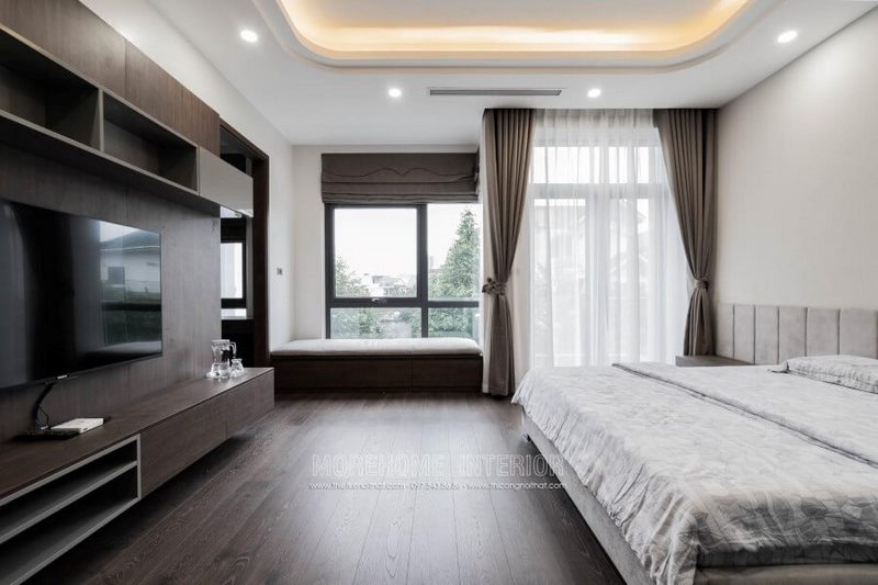 Giường ngủ bọc nỉ được lắp đặt để tạo cảm giác êm ái, ấm áp và gần gũi.